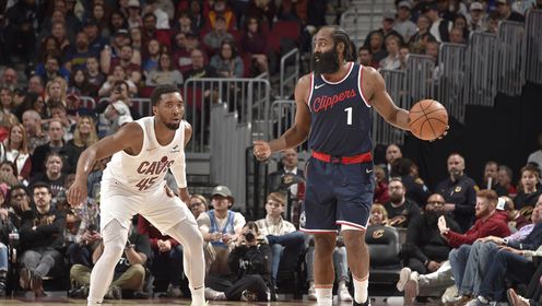 米切尔24+12+7 哈登24+8+8 鲍威尔34分 骑士3人20+击退快船