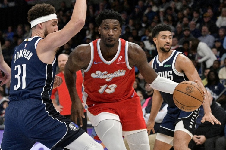 周五竞彩篮球焦点：独行侠伤员归队 灰熊交锋占优