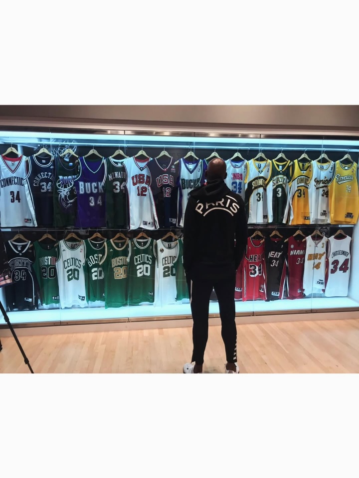 雷-阿伦晒球衣墙：每一件背后都诉说着一个名为努力的故事