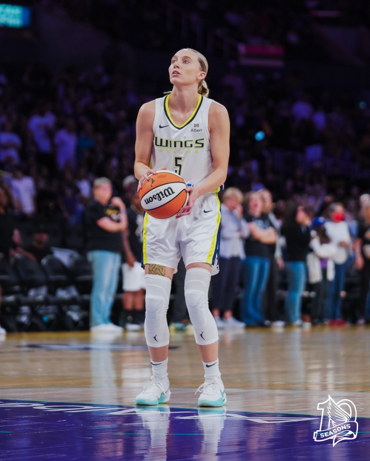 21中17佩奇单场44分平WNBA新秀最高分 但遗憾遭对手压哨绝杀