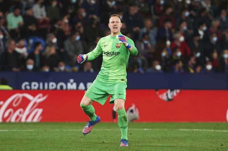 西媒：特尔施特根恢复情况顺利，即将恢复合练有望赛季末重返赛场