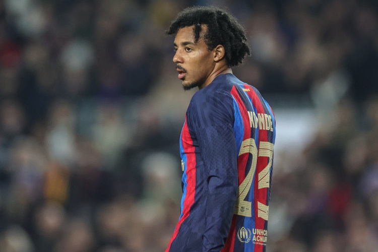 Relevo：孔德会在凌晨三点去跑步或锻炼，自称天赋不高但很自律