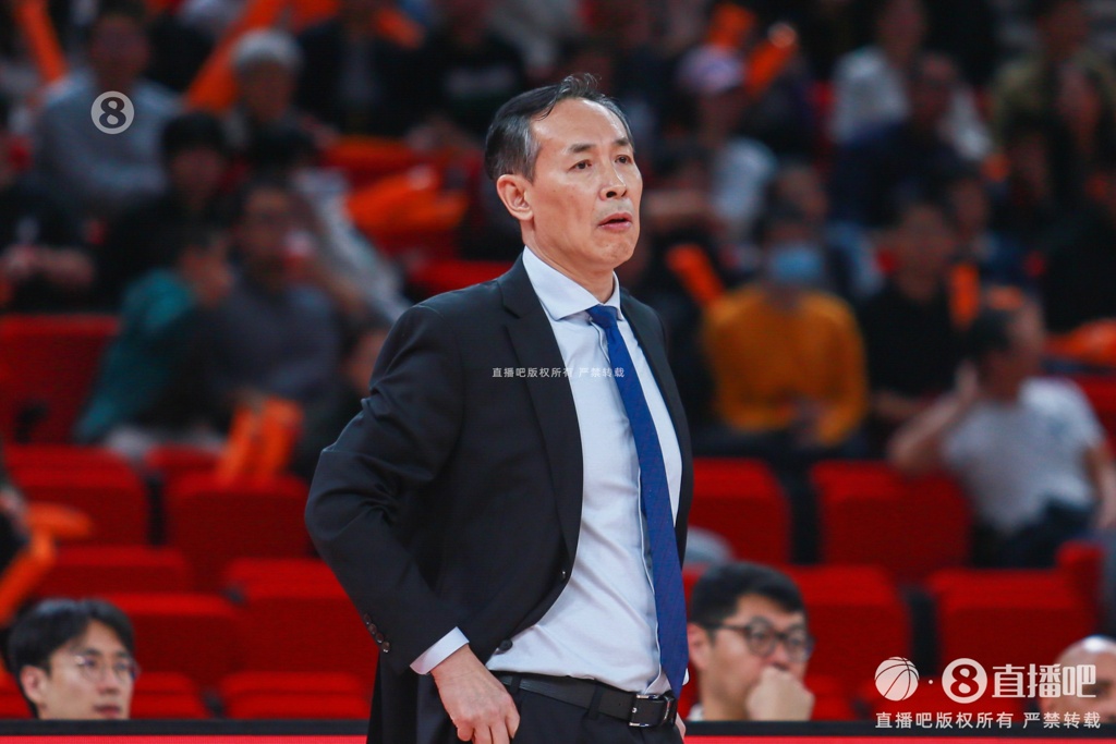 冲击首位CBA&WCBA双料冠军教头！媒体人：许利民是球队改变总舵手
