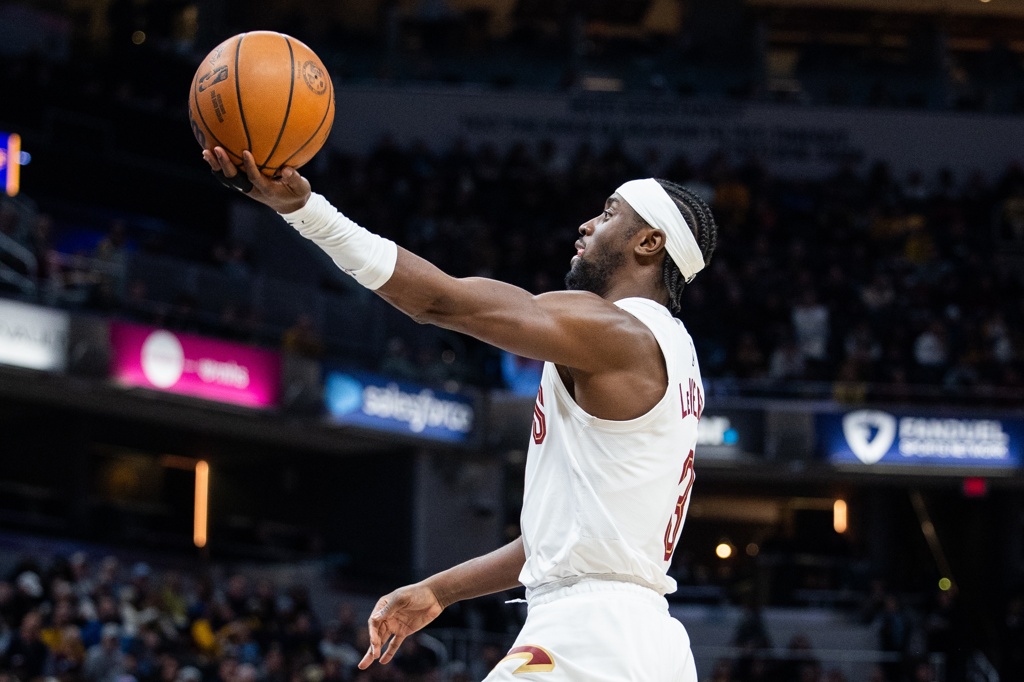 勒韦尔：比克斯塔夫激发出了我的另一面 现在防守是我的招牌之一