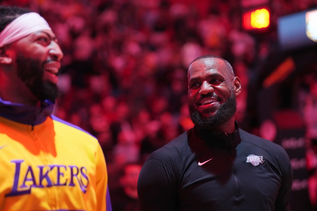 詹姆斯：12年的奥运经历为浓眉奠定生涯基调 他学到了许多