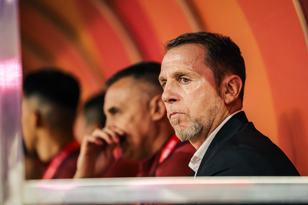 马德兴：多位03球员无缘东亚杯，因U22国足有亚预赛任务和目标