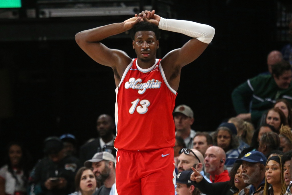 名记：JJJ的草皮趾损伤跟加兰此前情况类似 恢复期约4-5个月