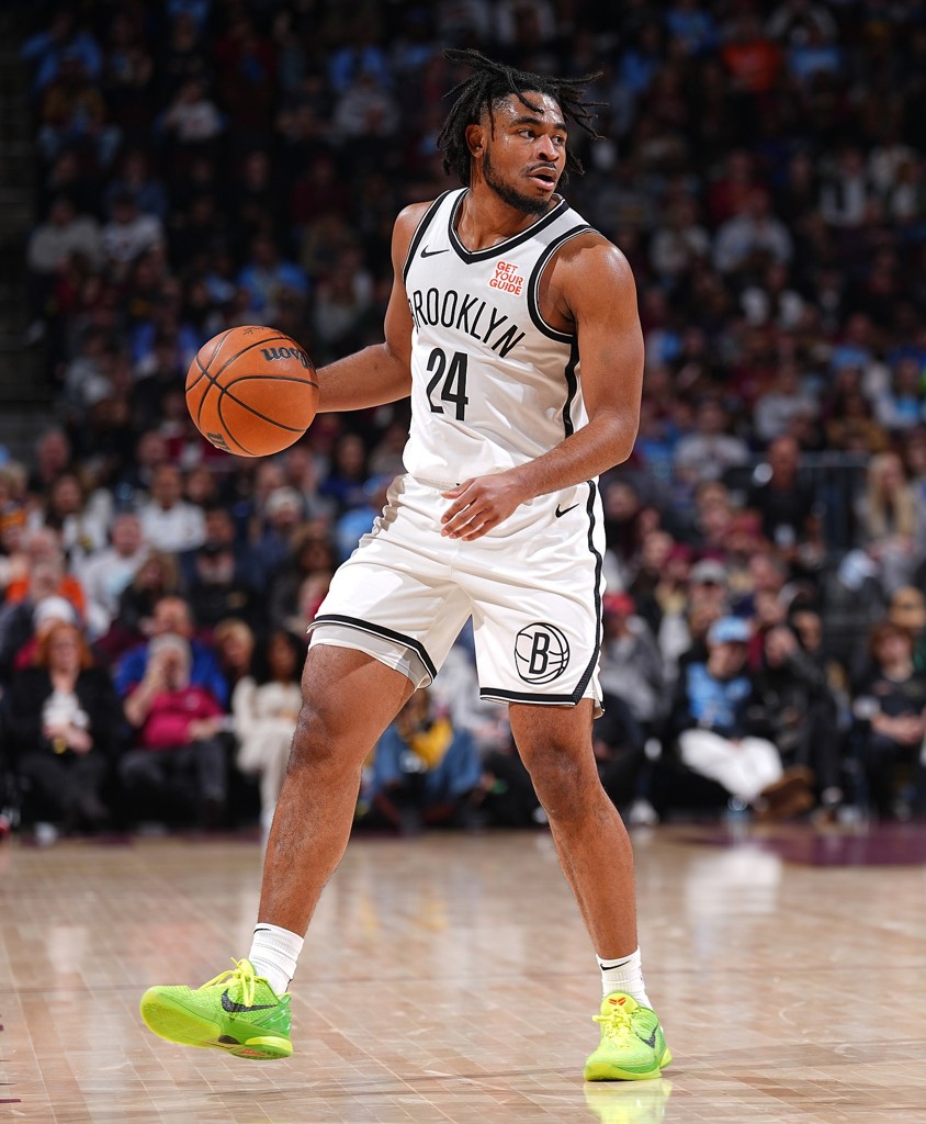 打25场场均24分~网媒：卡梅隆-托马斯很可能寻求4年1亿美元的合同