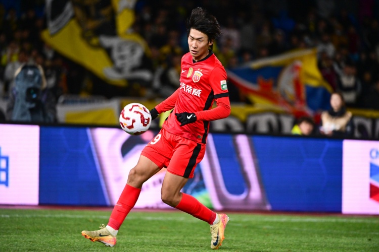 李新翔：教练让我一对一时果断点，对自己的整体表现还算满意