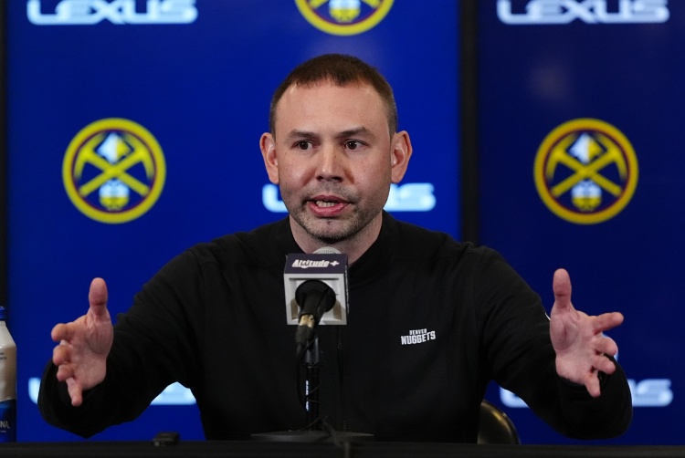 名记：掘金考虑让小阿德尔曼任主帅 后者是开拓者等多队帅位候选