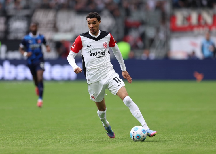 TA：利物浦与法兰克福就埃基蒂克转会达协议，总价7900万镑