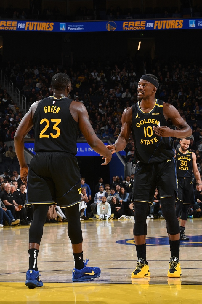 徐静雨：湖人是怎么输的首轮？森林狼被勇士简直是全方位吊打