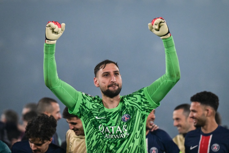 英媒：如果埃德森今夏离队，曼城准备求购多纳鲁马