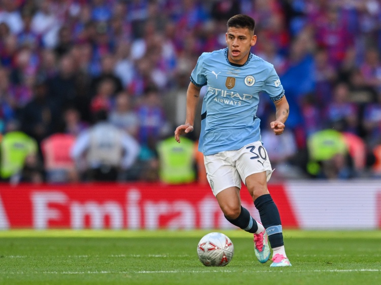 罗体：罗马希望租借+3300万欧选择买断埃切维里 曼城4000万反买断