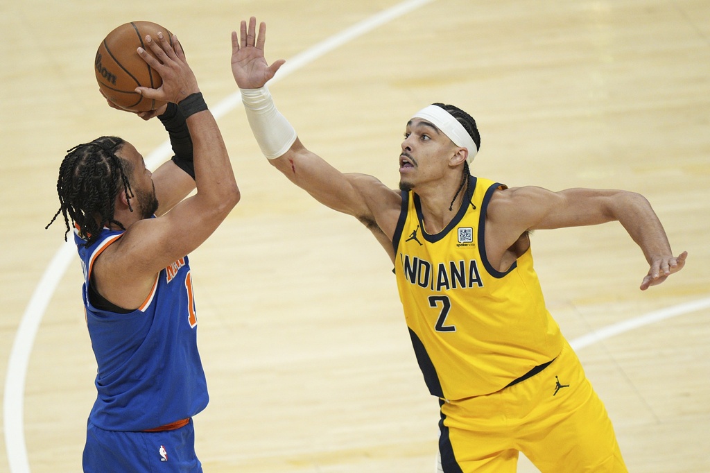 内史密斯：内姆哈德把布伦森防死了 要我说他就该进最佳防守阵容