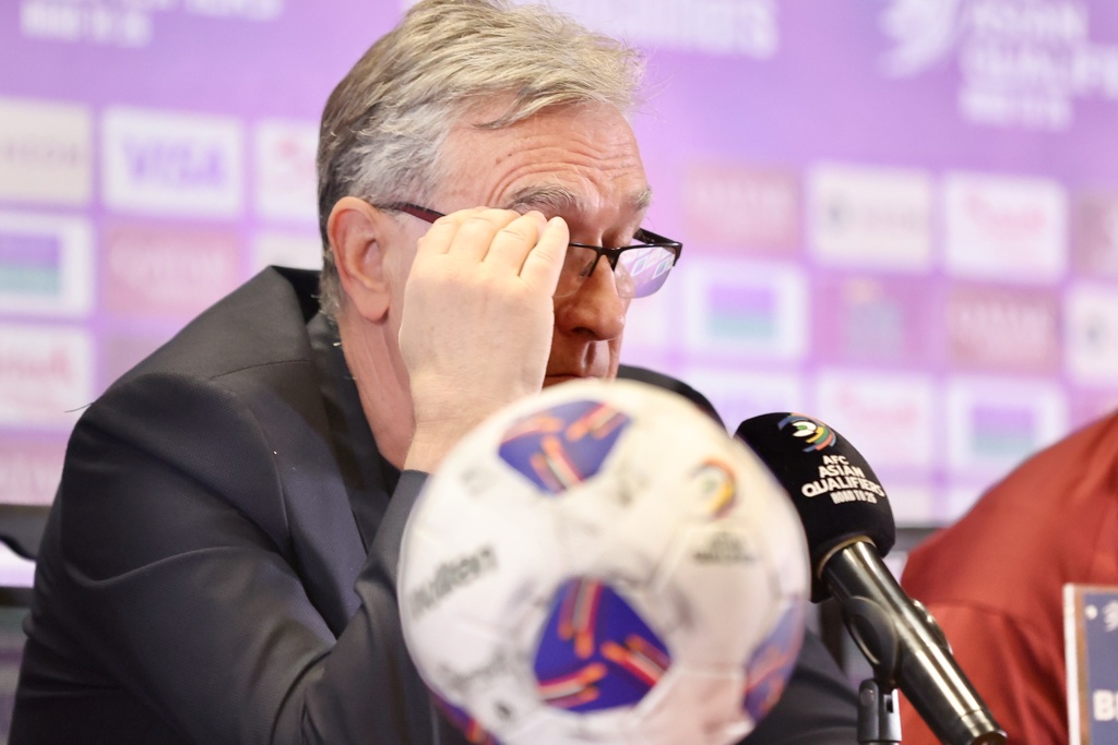 伊万降薪2/3❗韩媒：中国足球这次借口是薪水 请里皮也没进世界杯