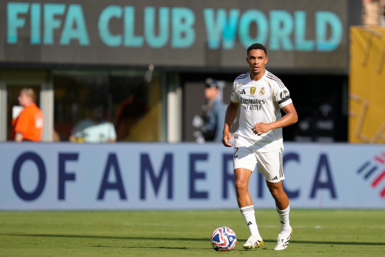 马卡：阿诺德赶不上国家德比，能否出战老东家利物浦要看恢复情况