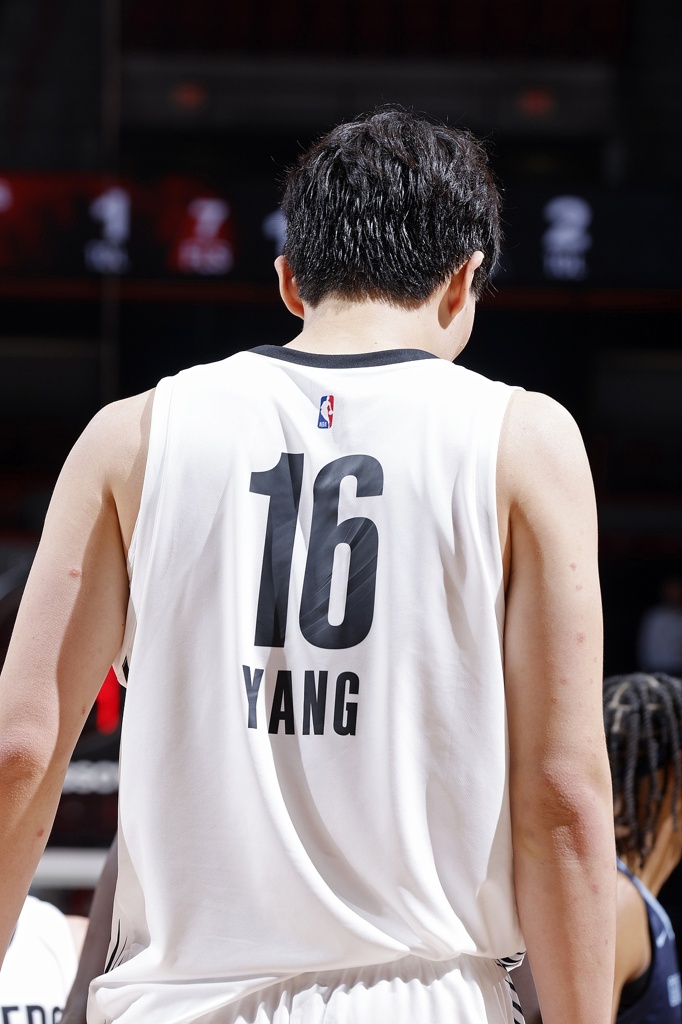 杨瀚森：教练不让说my bad但我还是要承认错误 所以改说my fault