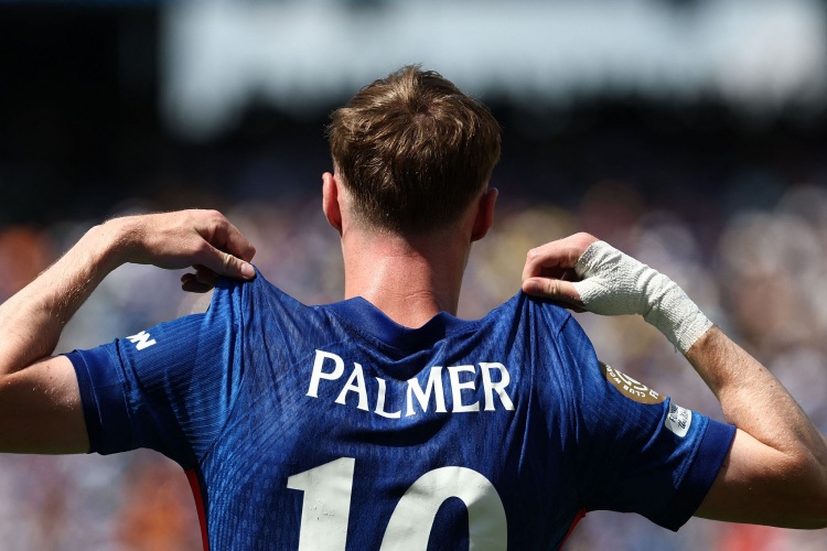 记者：帕尔默身体情况需每日观察，拉维亚&巴迪亚西勒也将缺阵